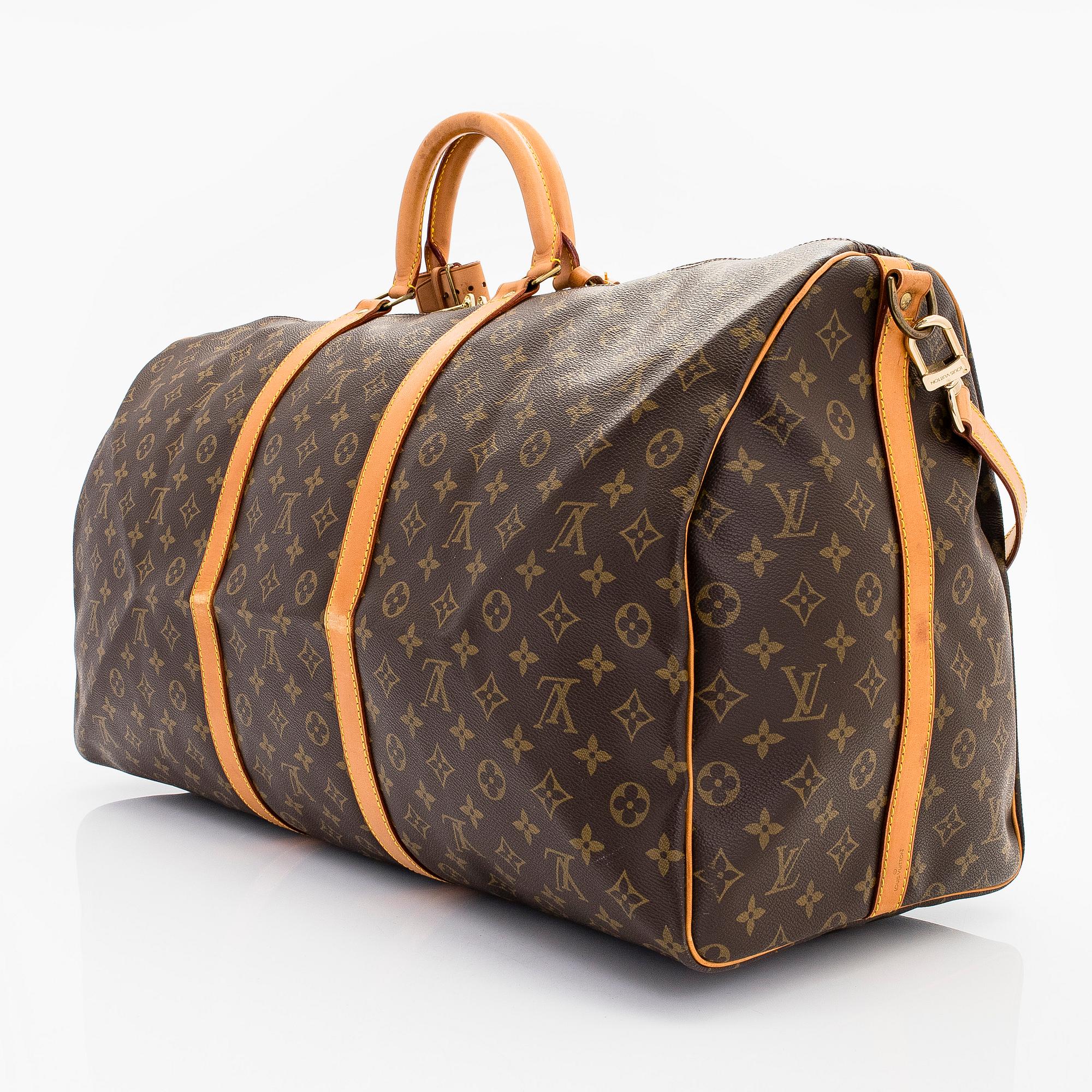 Louis Vuitton, a Monogram Canvas 'Keepall 60 Bandoulière' weekend bag.