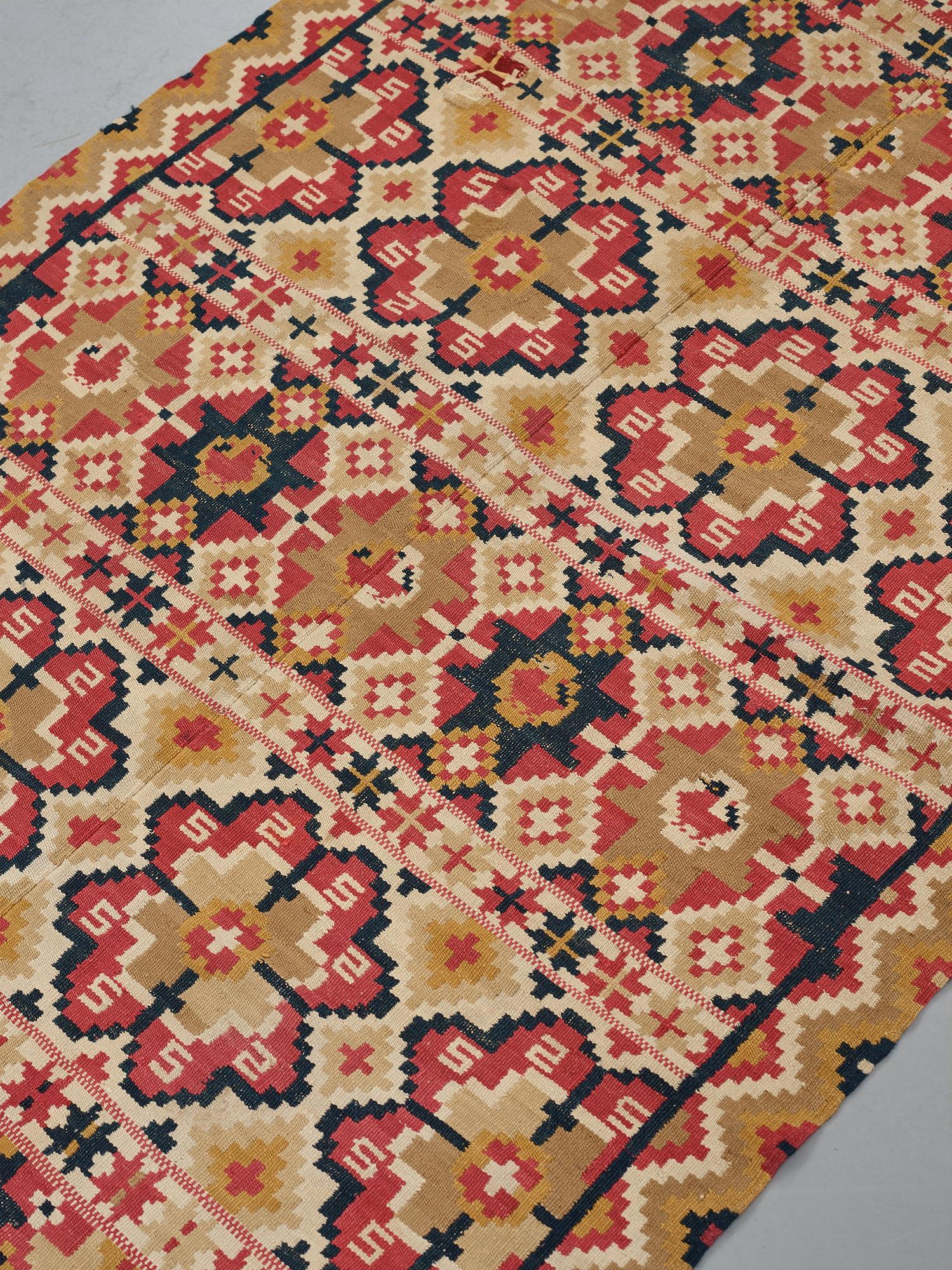 A BEDCOVER, double-interlocked tapestry, "Dubbelstjärnor", ca 179,5-182-5 x 120-121,5 cm, north eastern Scania (Sweden).