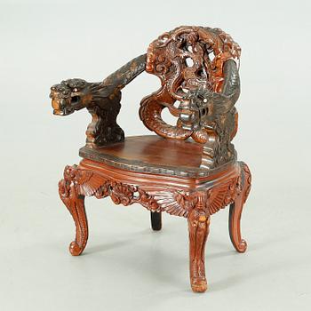 A Japanse arm chair, 20th Century.