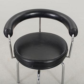 LE CORBUSIER, snurrfåtölj "LC 7" Cassina 1900-talets senare del.