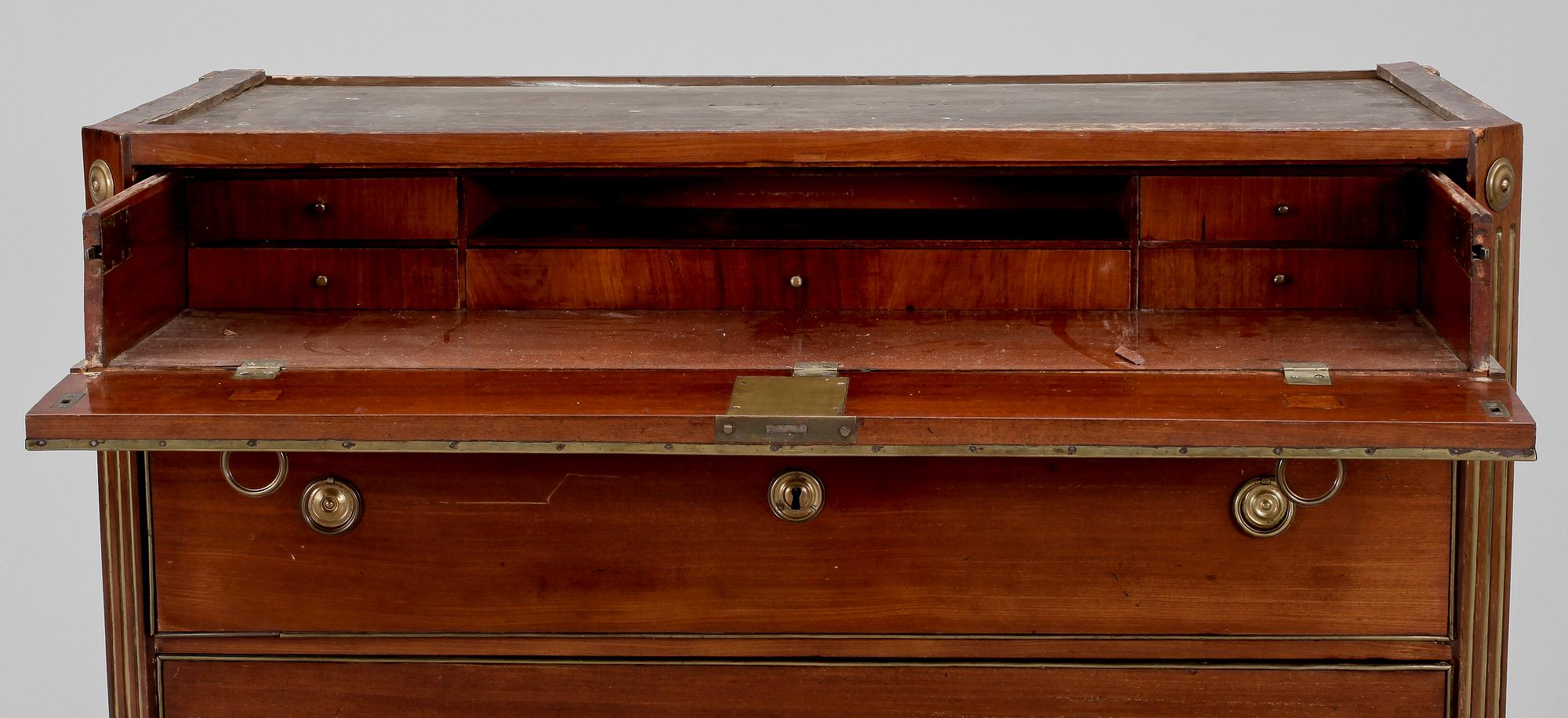 SKRIVBYRÅ, sengustaviansk, 1800-talets början.