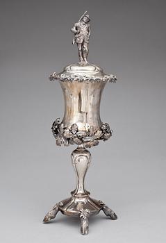 JAKTPOKAL, silver, otydlig stämpel möjl Kiev, Ryssland, sent 1800-tal. Vikt 713g.
