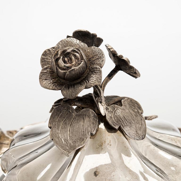 A Neo-Rococo silver bowl, maker's mark of Johan Theodor Palmgren, Norrköping, Sweden 1861. .