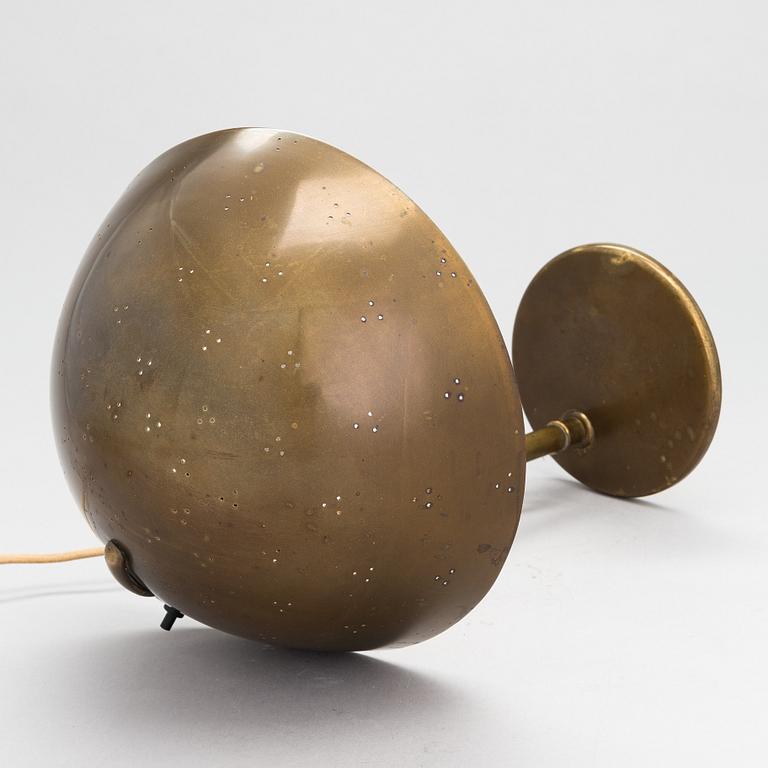 Paavo Tynell, pöytävalaisin, malli 9209, Taito Oy 1940-luku.