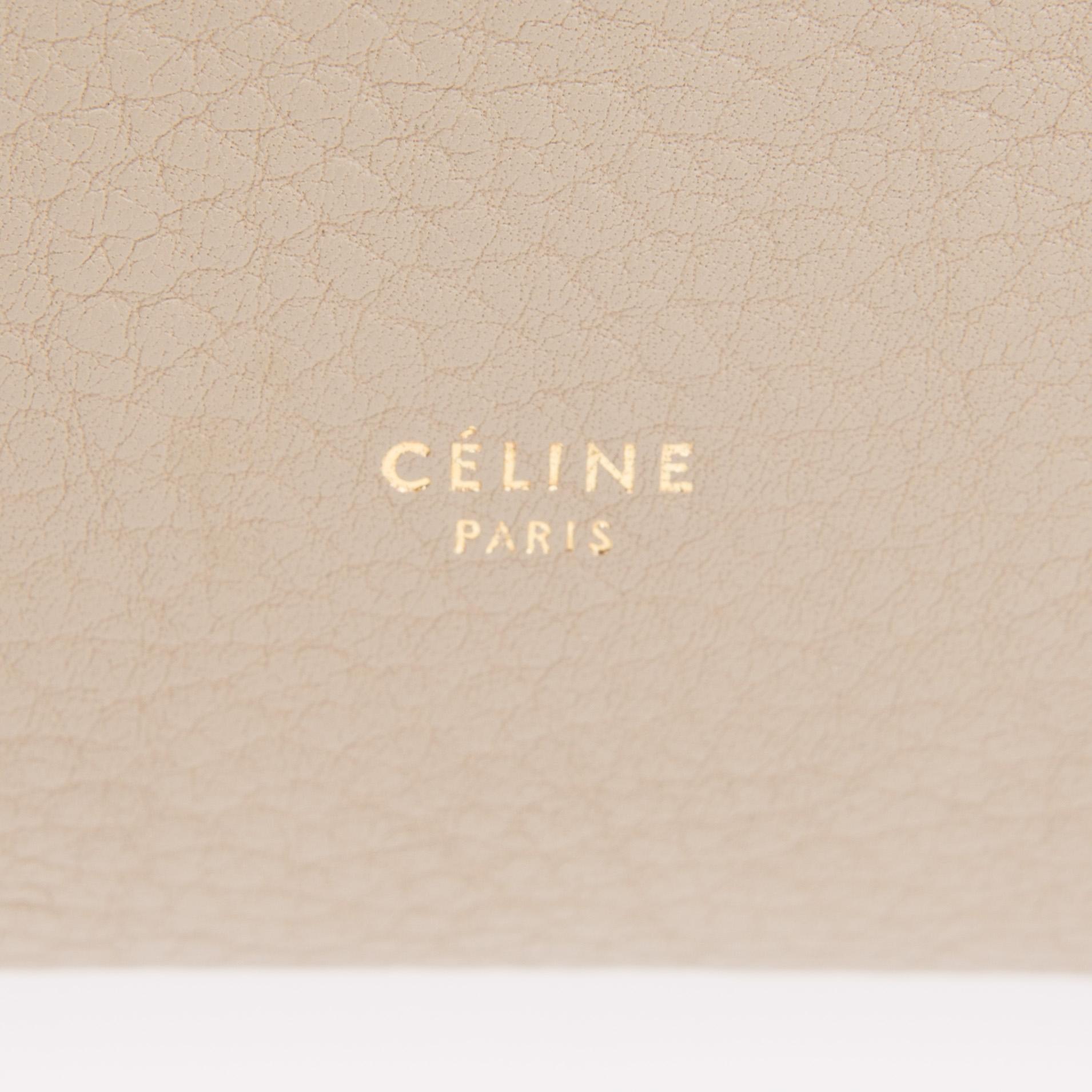 LAUKKU, "Tie", Céline.