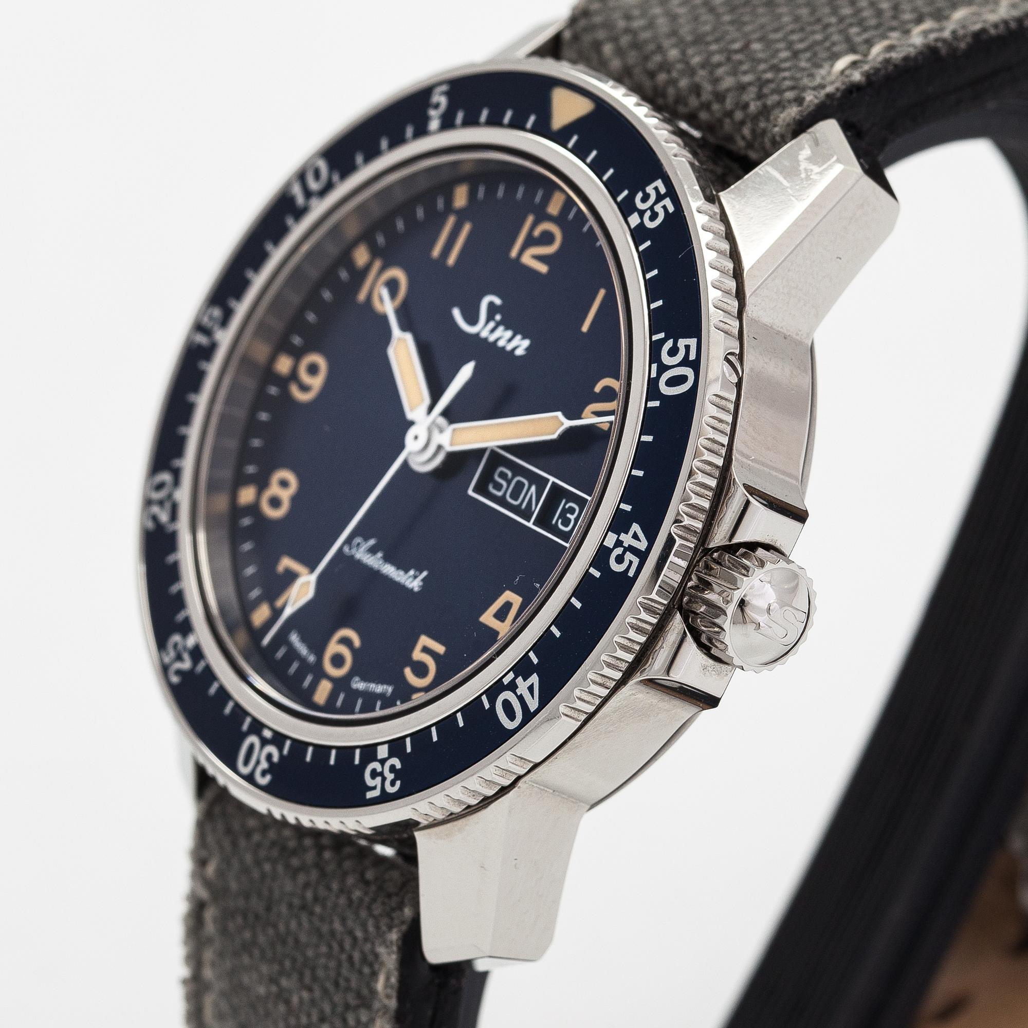 Sinn, 104 St Sa A B E, wristwatch, 41 mm.