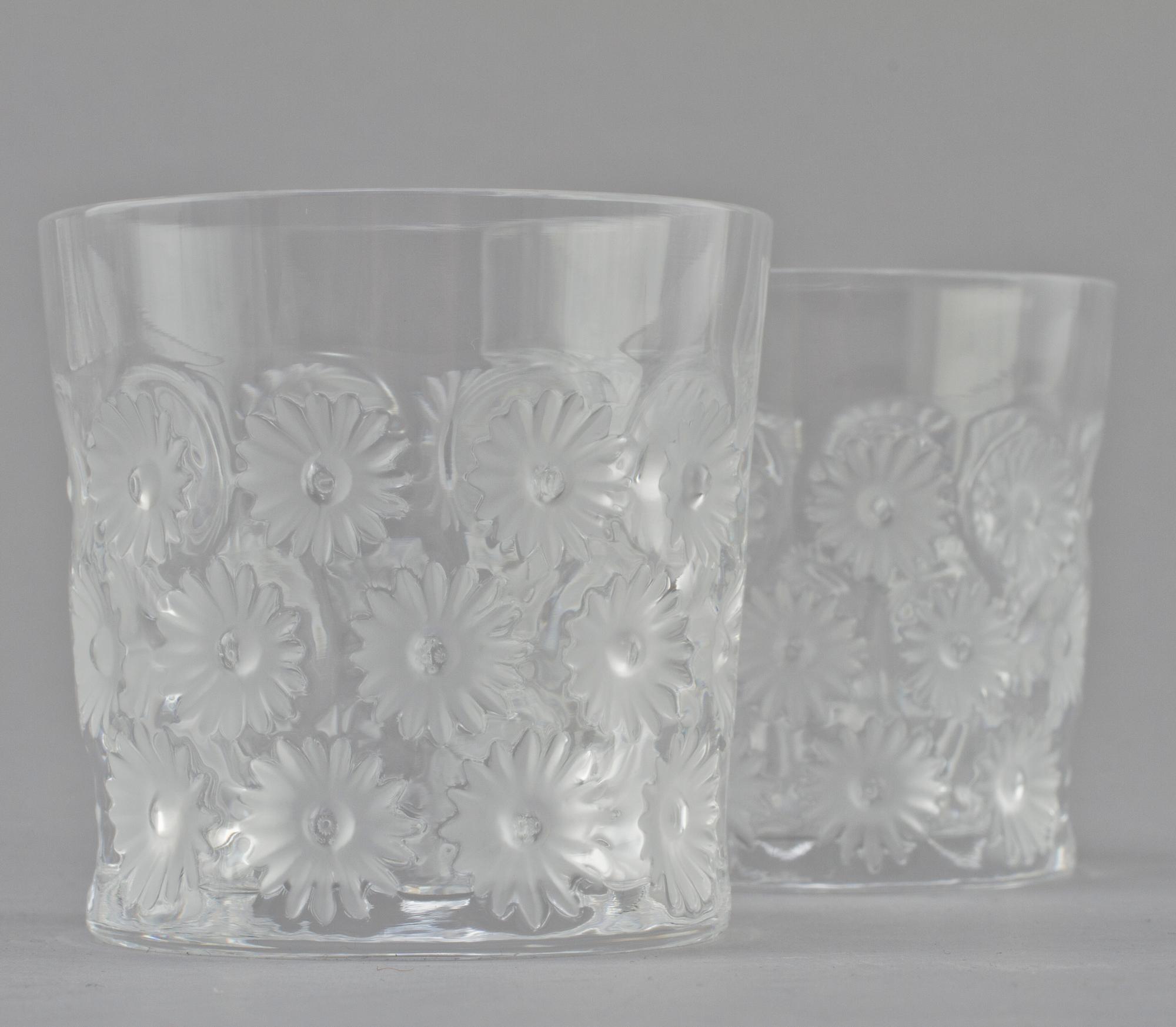 SELTERSGLAS, 12 st, Lalique, Frankrike, signerade, 1900-talets andra hälft.