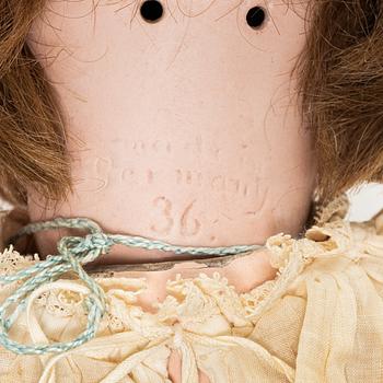 Dolls, 2 pcs, Alt Beck & Gottschalk 1361 and Kestner 257, Germany, 1910s.