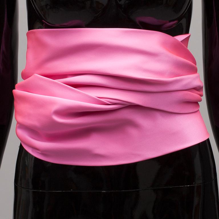 SKÄRP, Yves Saint Laurent.