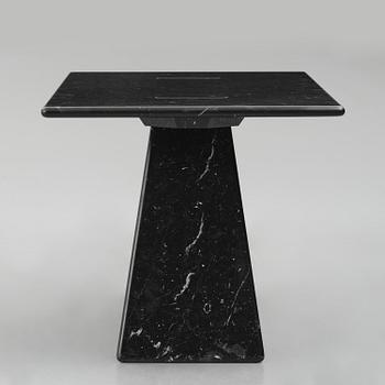 Angelo Mangiarotti, bord, "Asolo", Agapecasa, Italien, 2020.