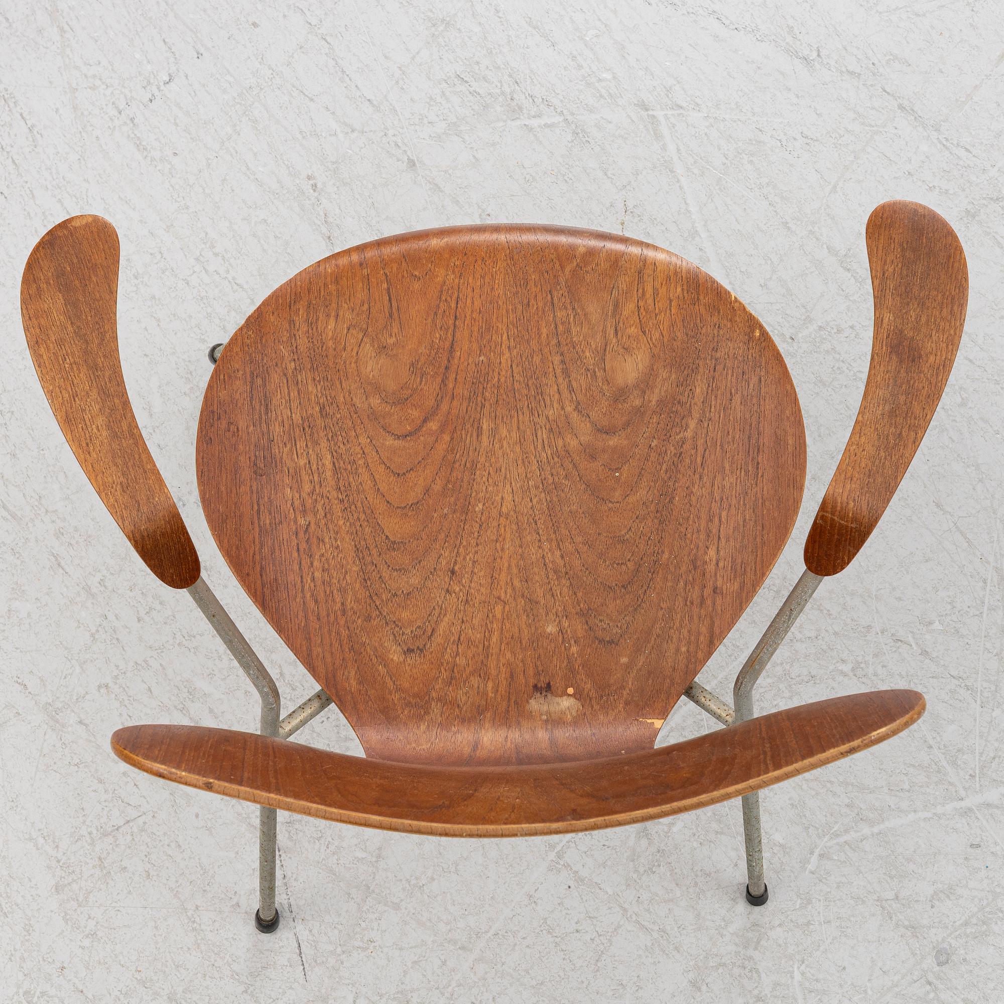 Arne Jacobsen, A set of three 'Series 7' armchairs, Fritz Hansen, Denmark, 1950's/60's.