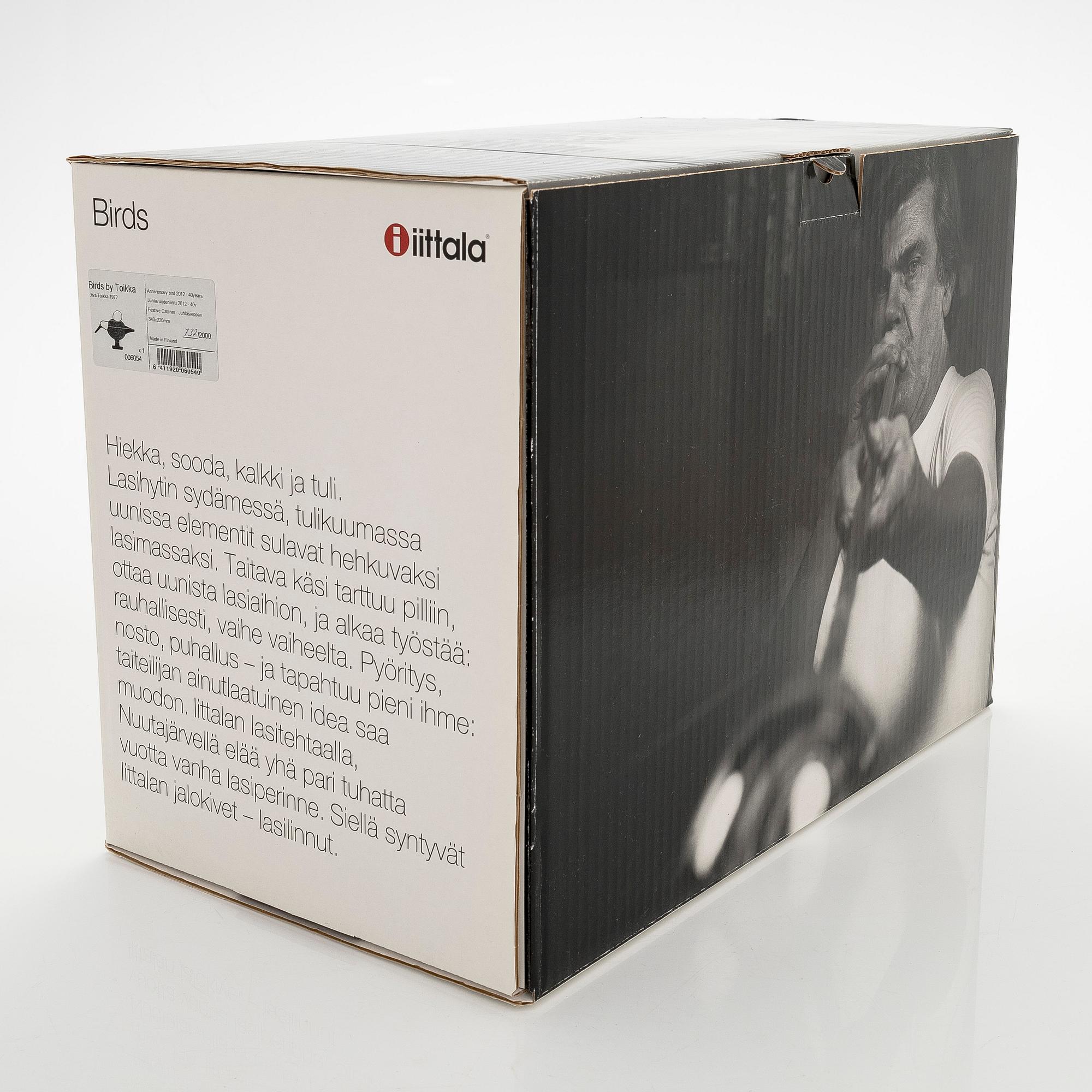Oiva Toikka, An anniversary bird 2012, "Festive Catcher' , signed O. Toikka, Nuutajärvi 2012, numbered 732/2000.