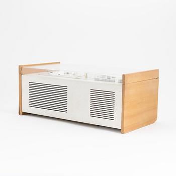 Dieter Rams, skivspelare med högtalare, Braun, formgiven 1958.