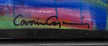 Carolina Gynning, Porträtt mot blå fond.