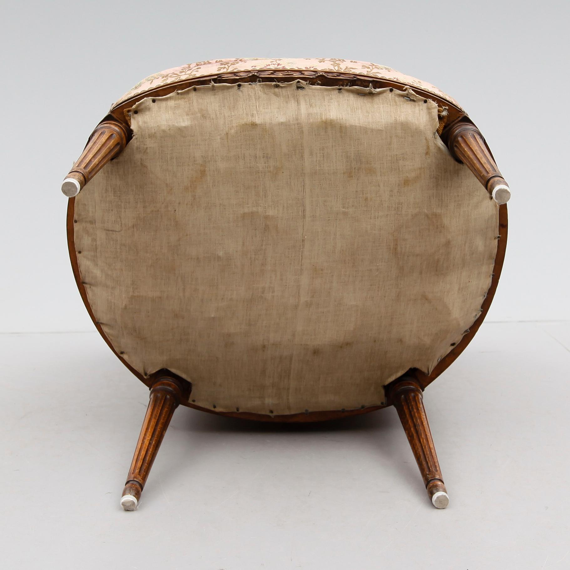BERGÈRE, Louis XVI-stil, 1900-talets första hälft.