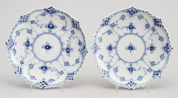 TEKOPPAR MED FAT, 12 st, porslin, Royal Copenhagen.