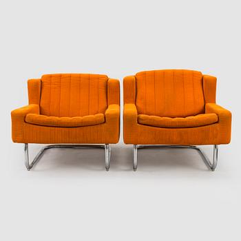 Esko Pajamies, a pair of 1970's 'Contra' easy chairs for Asko, Finland.