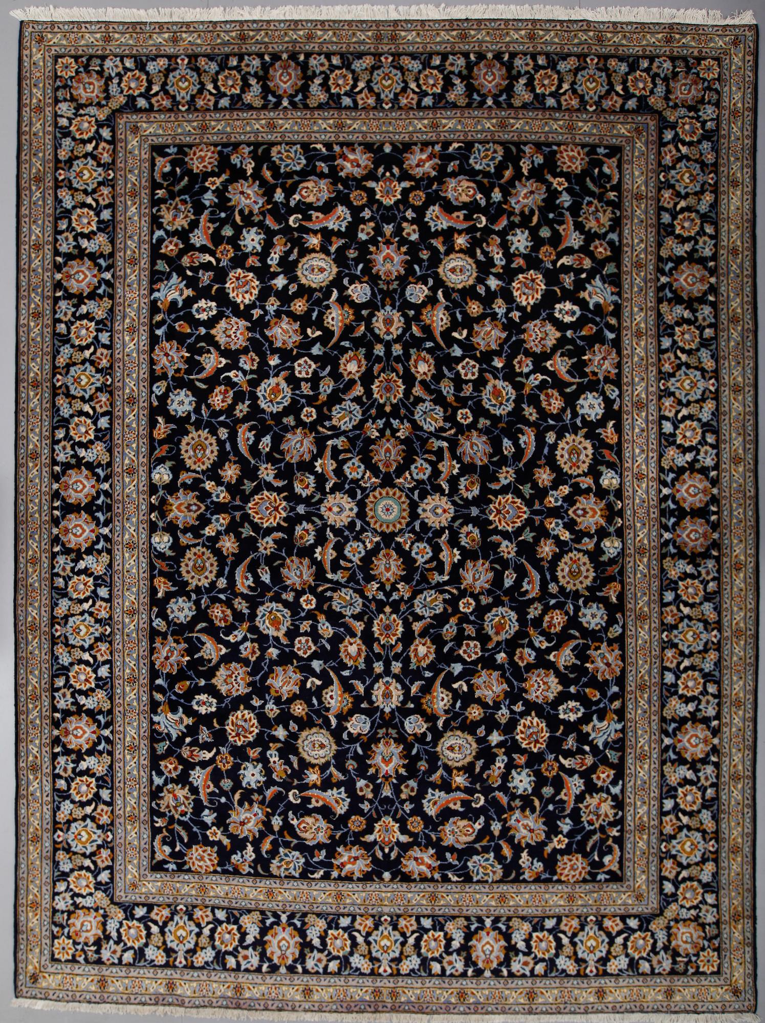 MATTA, Keshan, ca 420 x 314 cm.