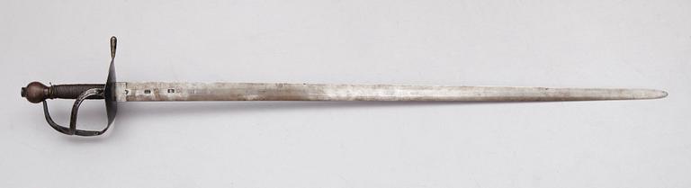 VÄRJA, m/1685 sk komissvärja, möjligen förändringsmodell.