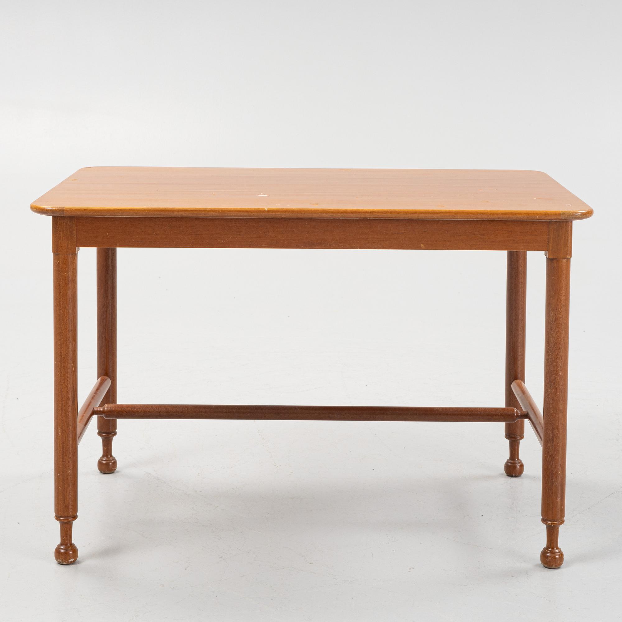 Josef Frank, bord, modell 1104, Firma Svenskt Tenn, 1900-talets andra hälft.