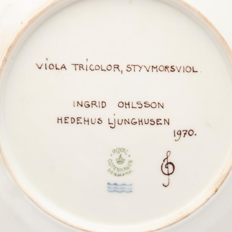 Royal Copenhagen, Plates, six pieces, (Hausmålerai), 1950s.