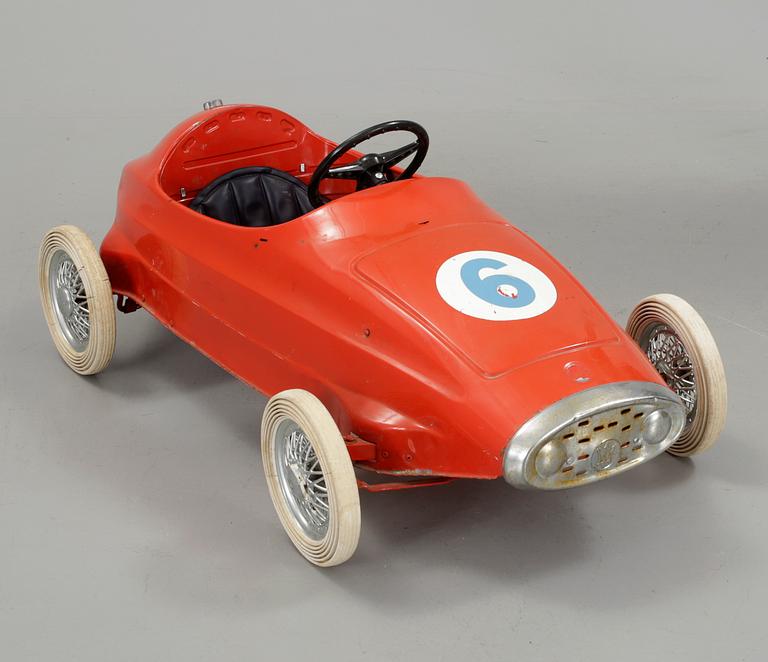 TRAMPBIL, av märket Maserati, omkring 1900-talets mitt.