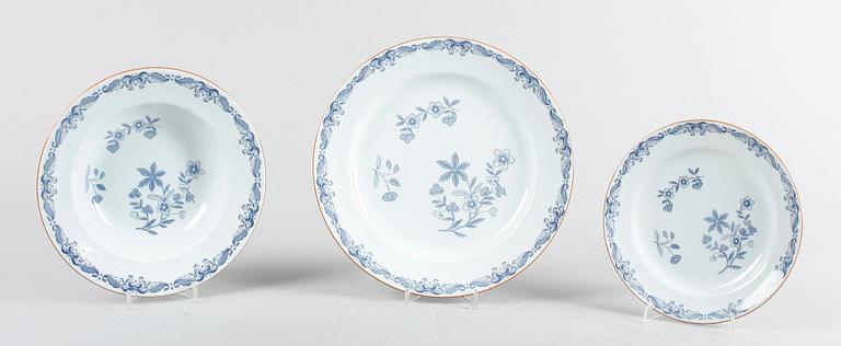 SERVISDELAR, 19 delar. Porslin, Rörstrand "Ostindia".