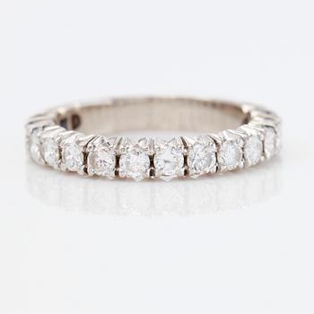 RING, 18K vitguld och diamanter tot ca 1.00 ct.