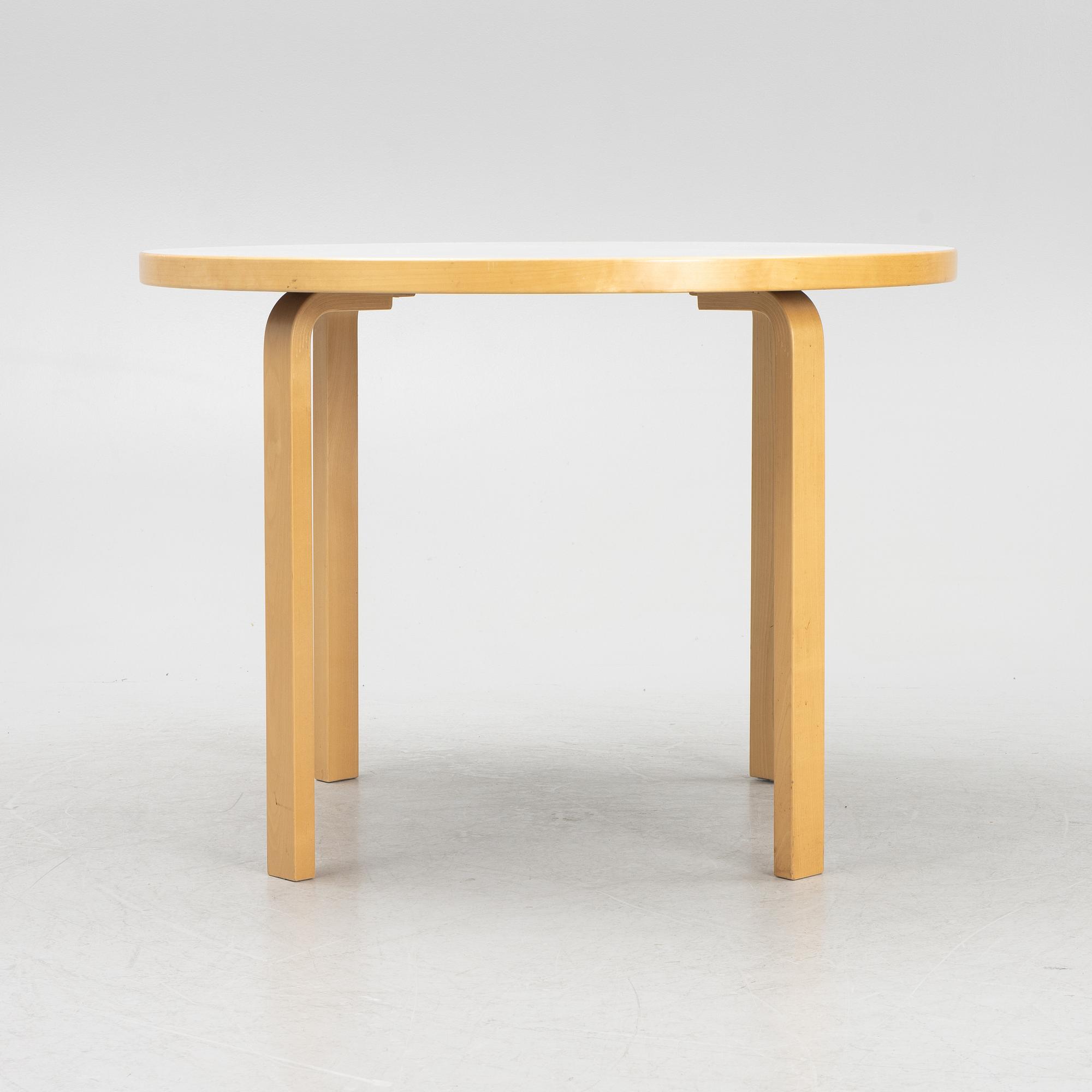 Alvar Aalto, bord, Artek, Finland, 2000-tal.