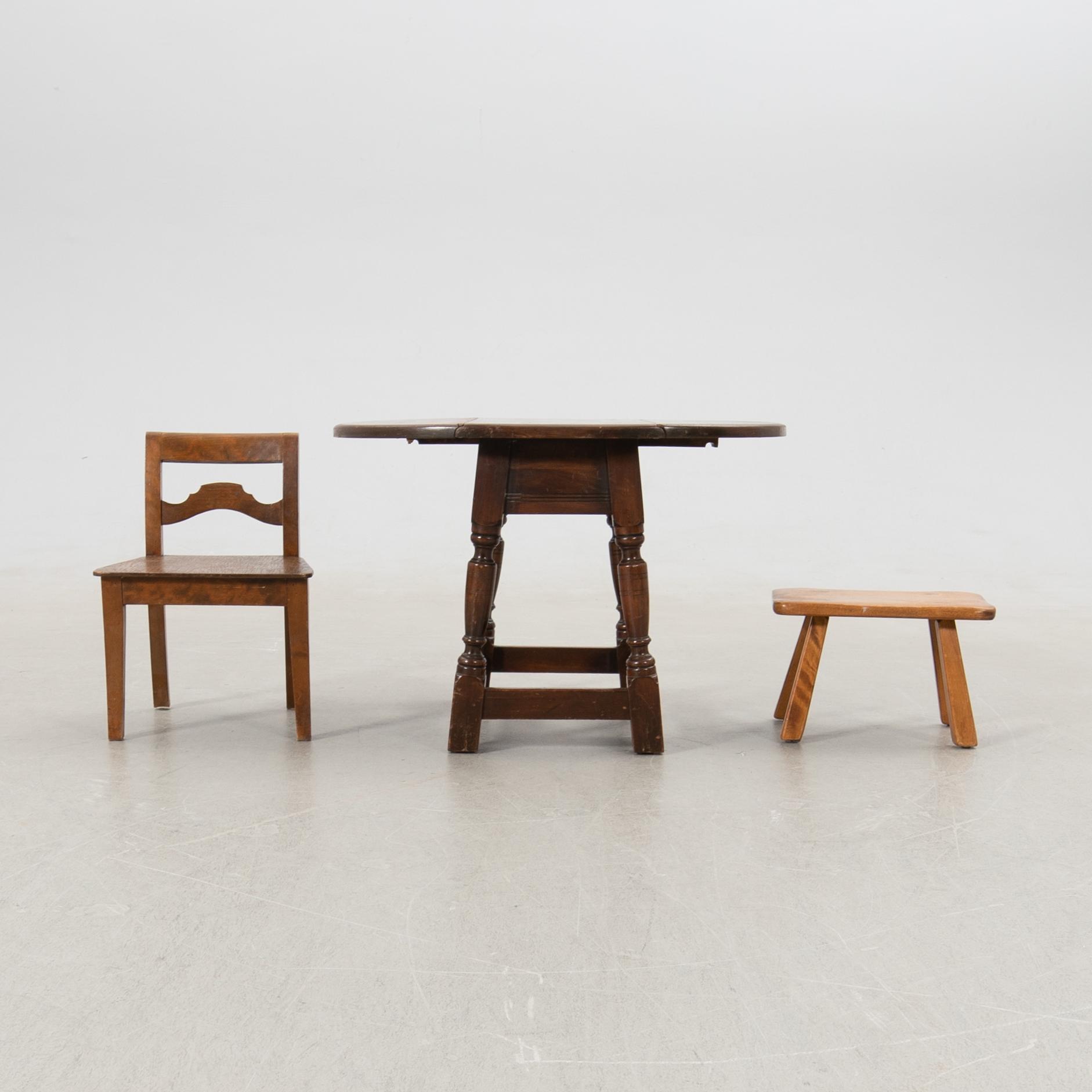 Children's furniture set 5 pcs, first half of the 20th century.