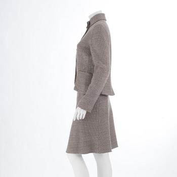 EMPORIO ARMANI, dräkt bestående av kavaj och kjol, storlek 46 respektive 44.