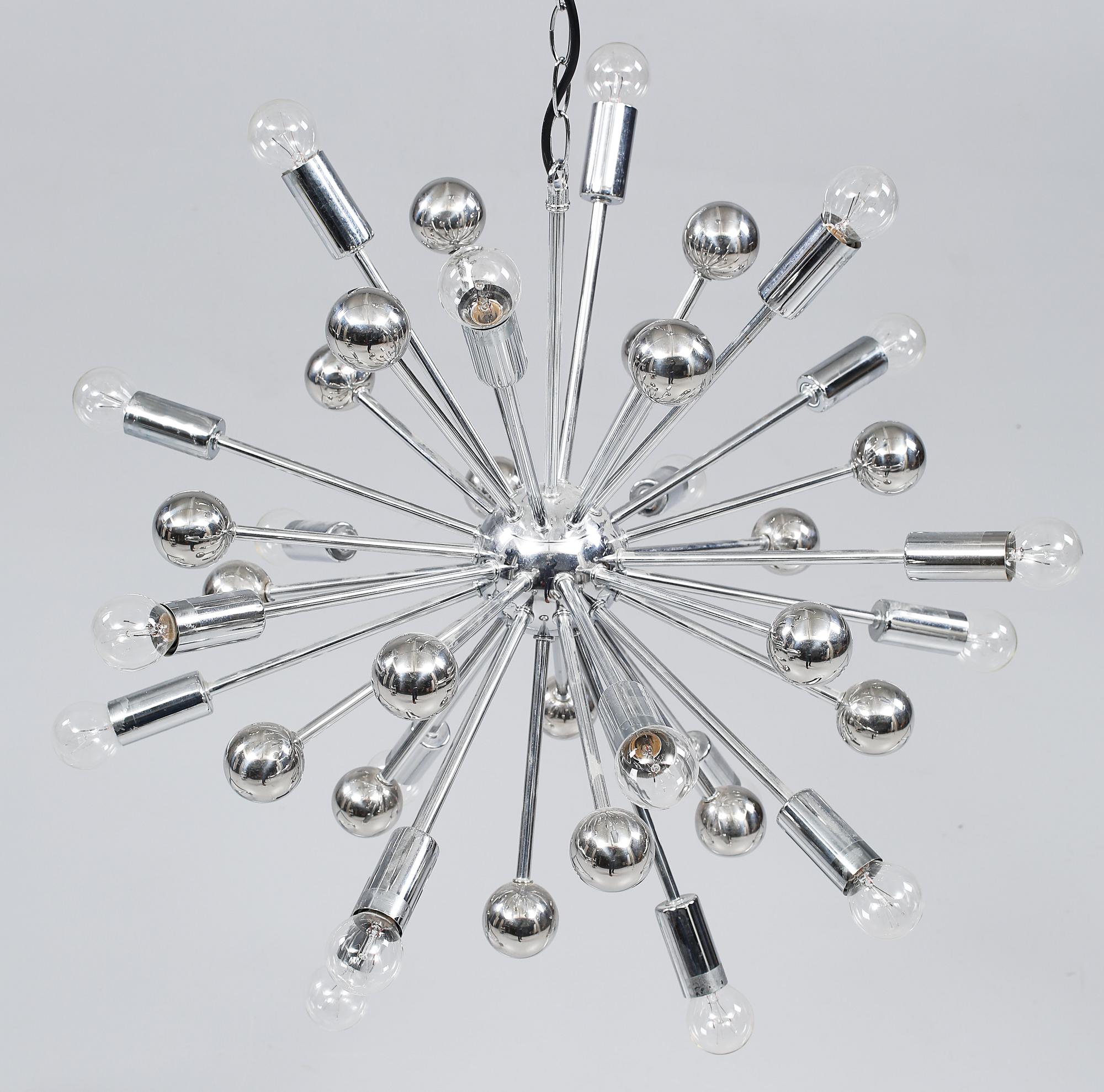 TAKLAMPA, sputnik-modell, 1900-talets slut, höjd exklusive kedja 57 cm.