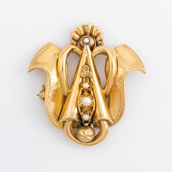 Brosch, "ängel", 18K guld med seedpärlor. Gustaf Dahlgren & Co, Malmö 1876.