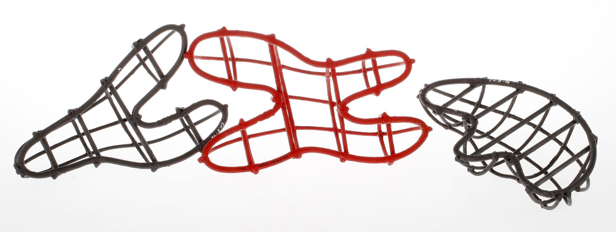 CHARLOTTE ÖBERG BAKOS, skulptur, 3 delar, bemålad bambu, signerad o daterad 96.