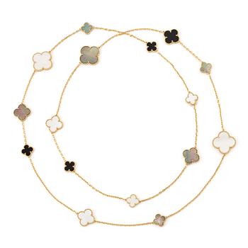 513. A Van Cleef & Arpels necklace "Alhambra" 18K gold and Mother-of-pearl.