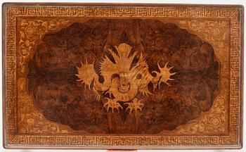 SOFFBORD, Kinesiserande stil, 1900-tal.
