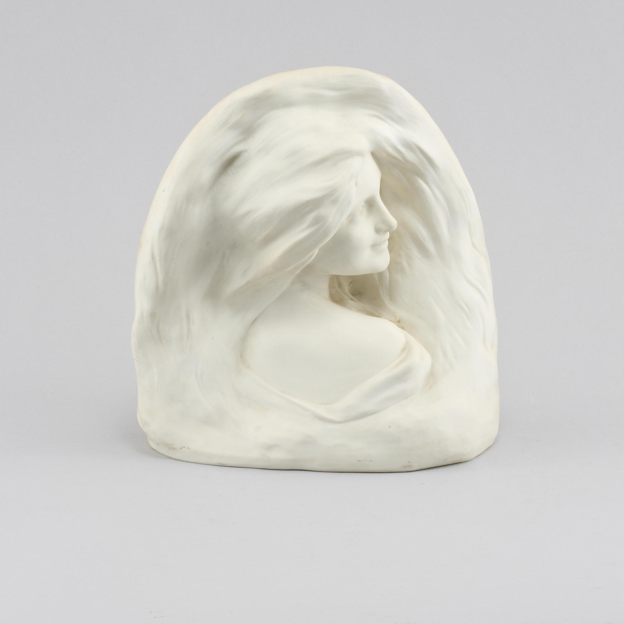 FIGURIN, parian, Gustavsberg, daterad 1921.