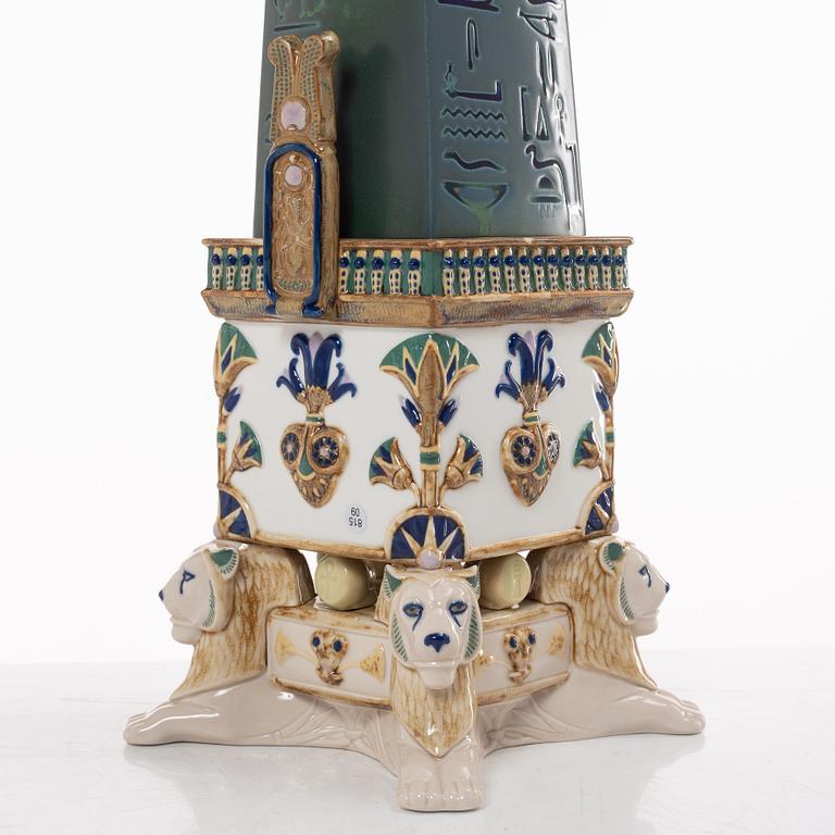 Lladró, figurine, "Thotmes I obelisk (green)", Spain.