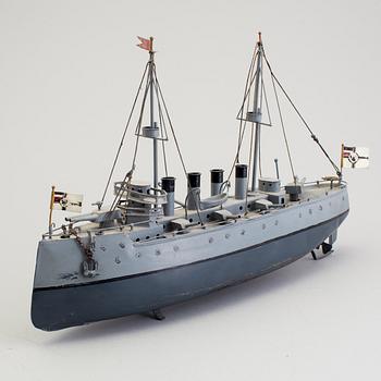 A tinplate Bing New Armored Cruiser series, Germany, ca 1912-14.