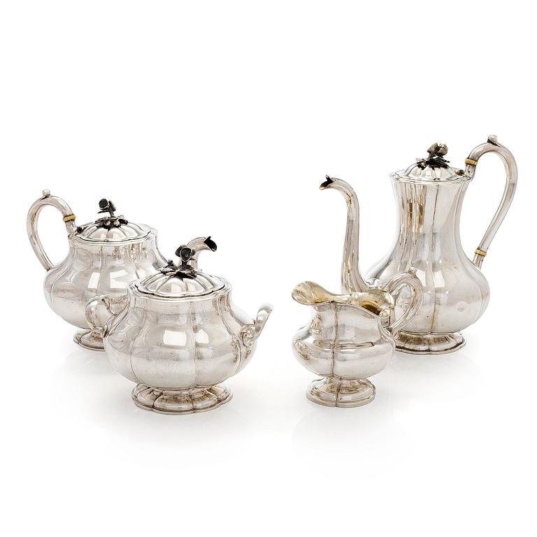 Henrik Hacklin och Johan Warjus, kaffe- och teservis, 4 delar, silver, S:t Petersburg 1868-69 och 1857.