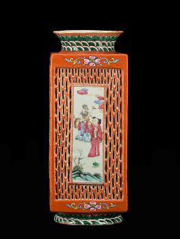 LYKTA, porslin, Kina, 1900-talets början.