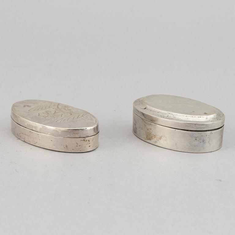 Dosa, guld, samt dosor, 4 st, silver. 1800-1900-tal.