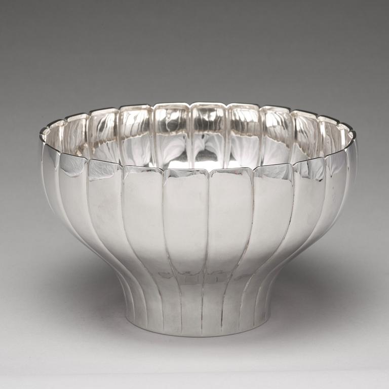 Sigvard Bernadotte, a sterling silver bowl, Sigvard Bernadotte Design, Helsingborg, Sweden 1982.