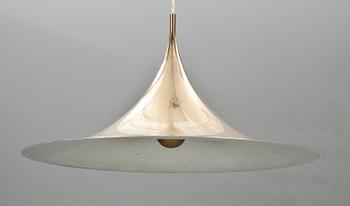 TAKLAMPA, "Semi-pendel", Claus Bonderup och Thorsten Thorup, Danmark, 1900-talets andra hälft.