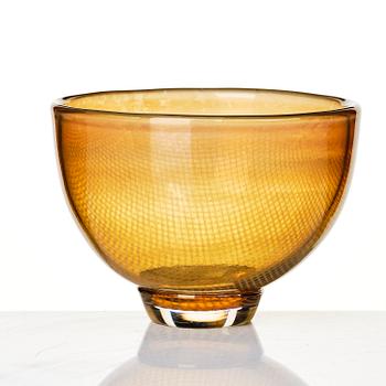 Sven Palmqvist, fyra delar, glas, Kraka, Orrefors 1940-50-tal, nr 34, 170, 359 samt en osignerad.