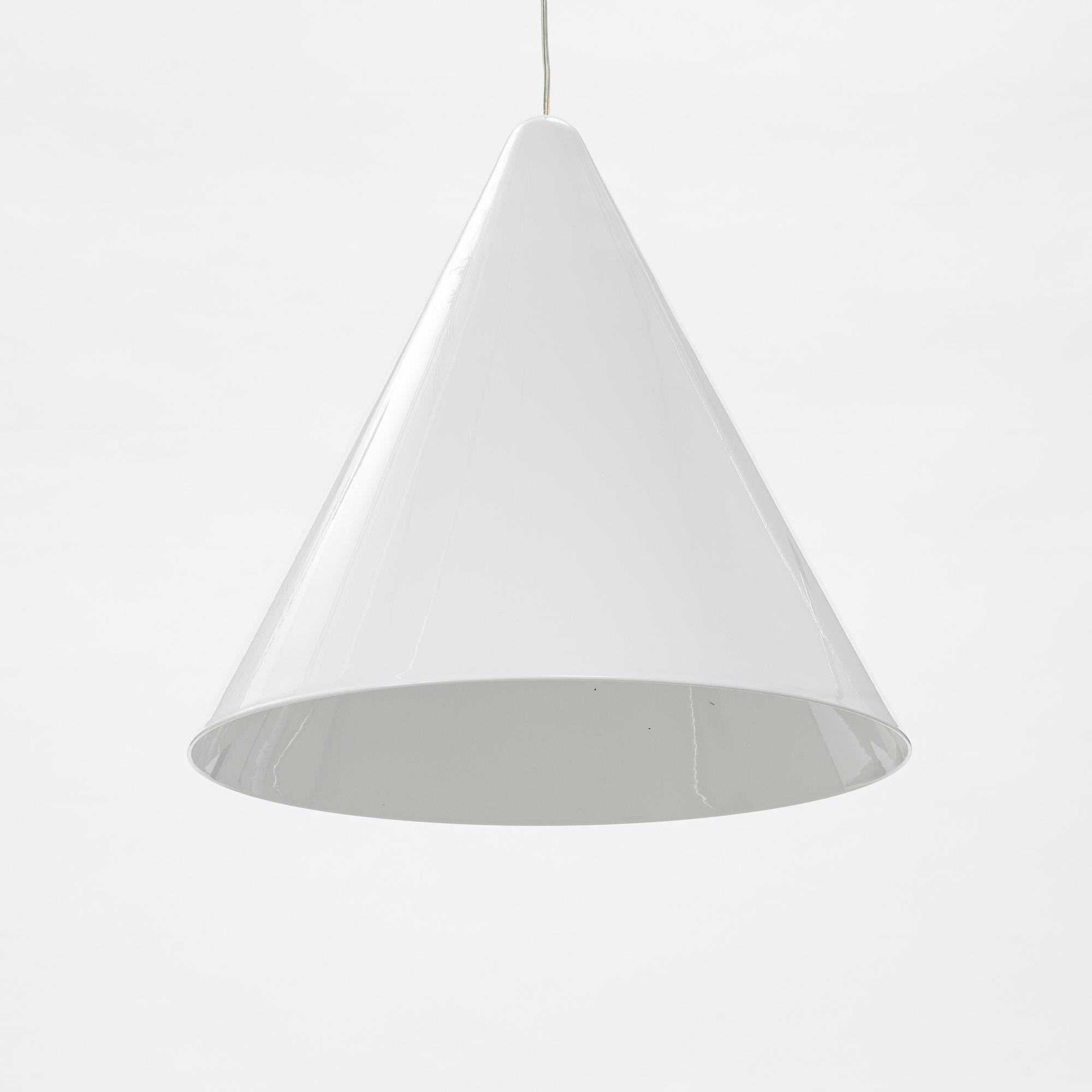 Achille Castiglioni, a pair of 'Diabolo' pendant lamps for Flos.