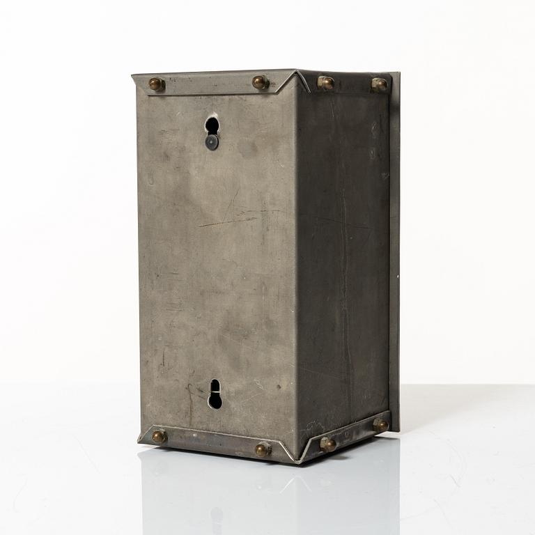 Mats Eskils, a sterling silver 3-piece shaving set in accompanying metal case, Stockholm 1995.