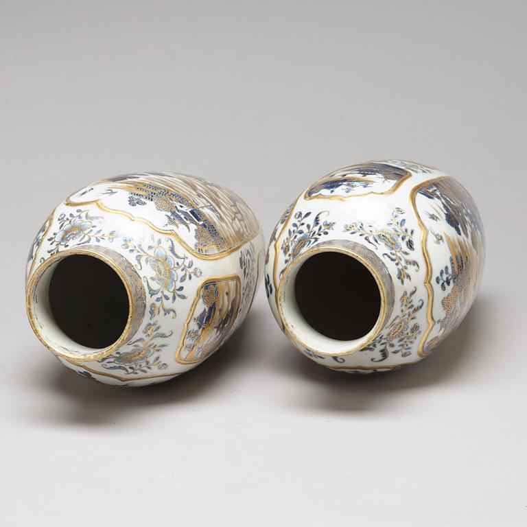 A pair of blue and white vases with covers, Qing dynasty, Qianlong (1736-95).