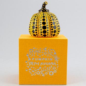 Yayoi Kusama, efter, objekt/multipel,"Pumpkin", utgiven av Benesse Holdings Inc, Naoshima, Japan, 2013.