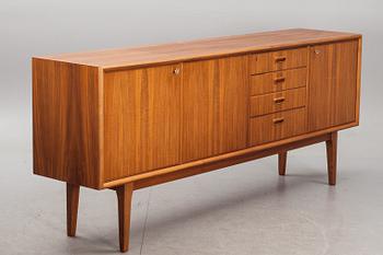 SIDEBOARD, AB Linde Nilsson Lammhult. 1960-tal. Två nycklar.